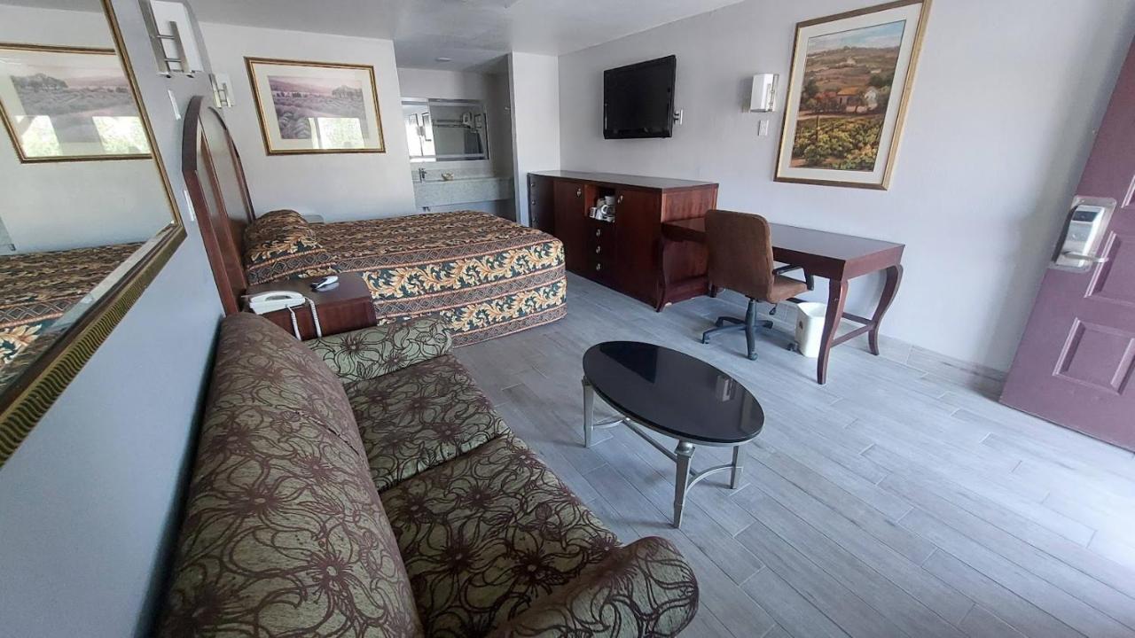 Regency Inn Norco Eksteriør bilde